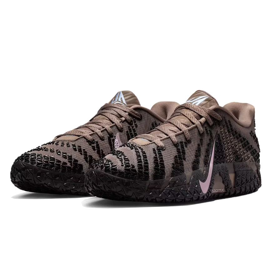 Sneakers for Everyday Wear & Streetwear - Showstopper
