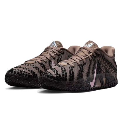 Sneakers for Everyday Wear & Streetwear - Showstopper