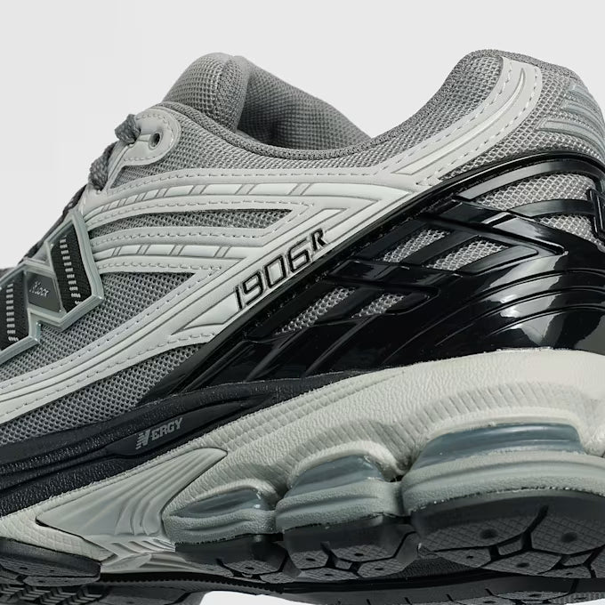 Sneakers for Everyday Wear & Streetwear - Grey