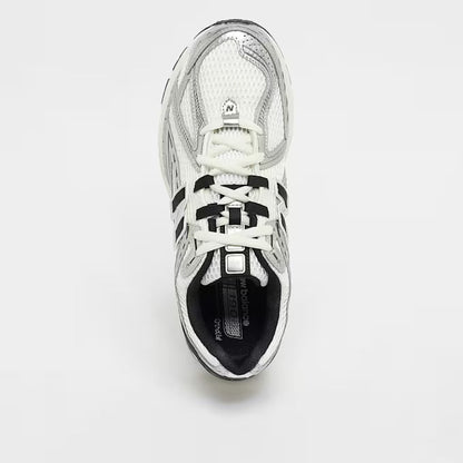 Sneakers for Everyday Wear & Streetwear - Silver/White