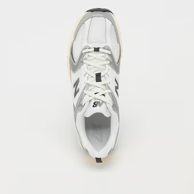 Sneakers for Everyday Wear & Streetwear - White/Silver