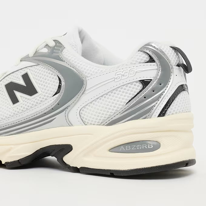 Sneakers for Everyday Wear & Streetwear - White/Silver