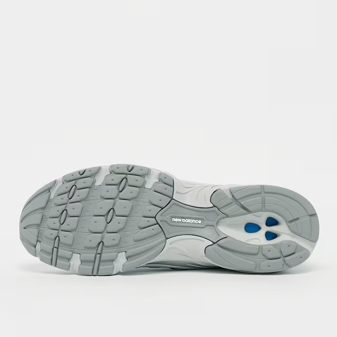 Sneakers for Everyday Wear & Streetwear - Silver