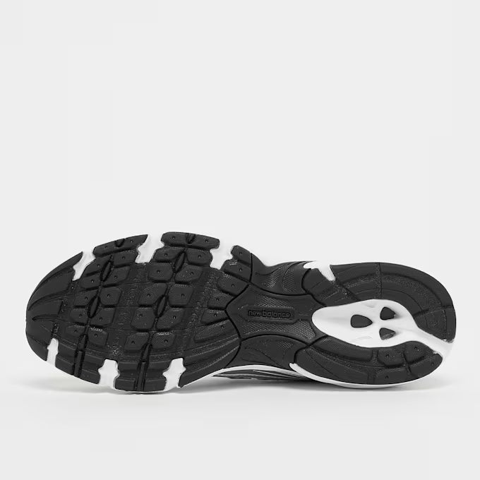 Sneakers for Everyday Wear & Streetwear - White/Silver