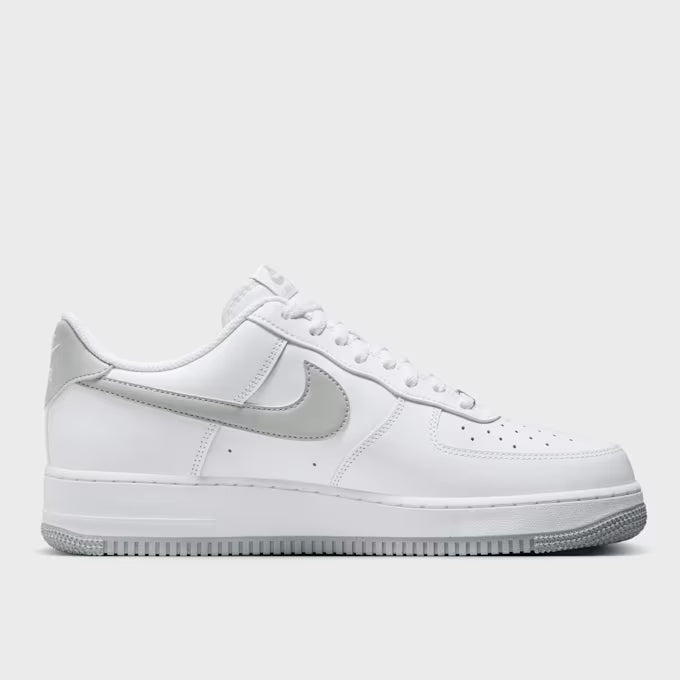 Men's Retro Sneakers for Everyday Wear & Streetwear - White