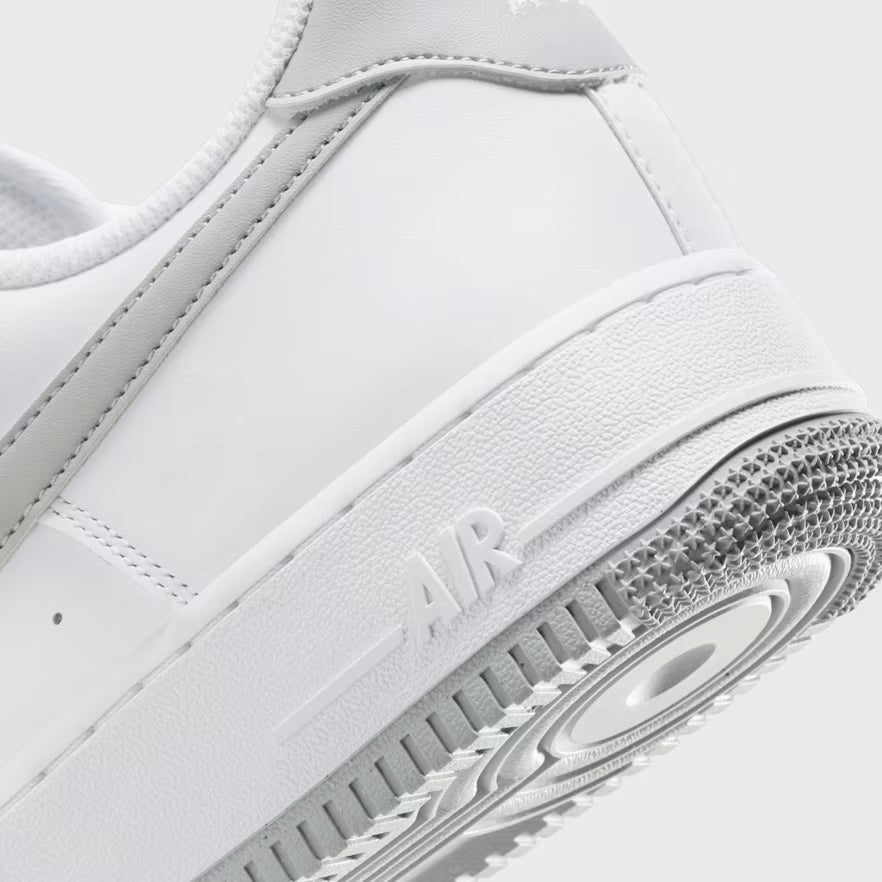 Men's Retro Sneakers for Everyday Wear & Streetwear - White